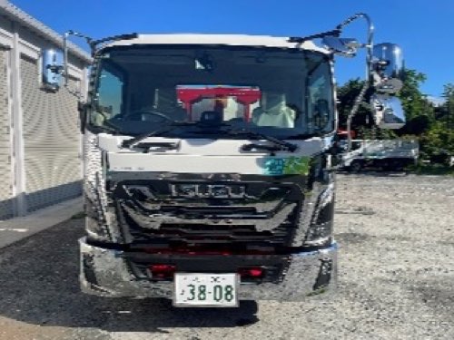 八戸100す3808(いすゞ)正面