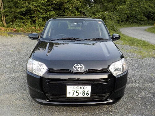 八戸400そ7586(トヨタ)正面